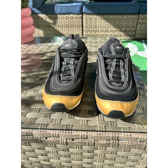 Nike Air Max 97 Black Metallic Gold Youth 7Y - Picture 6 of 8
